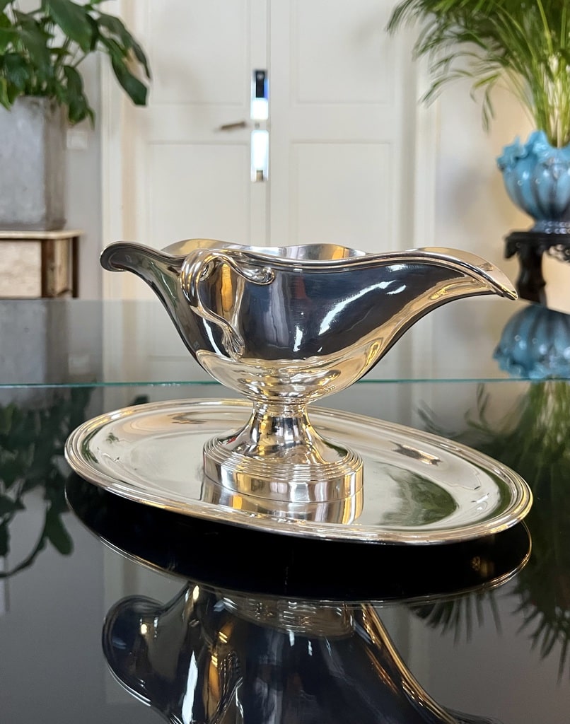sauciere-a-plateau-en-metal-argente-orfevre-charles-christofle-19e-siecle-art-de-la-table-et-vaisselle-ancienne-antiquites-brocante-boutique-en-ligne