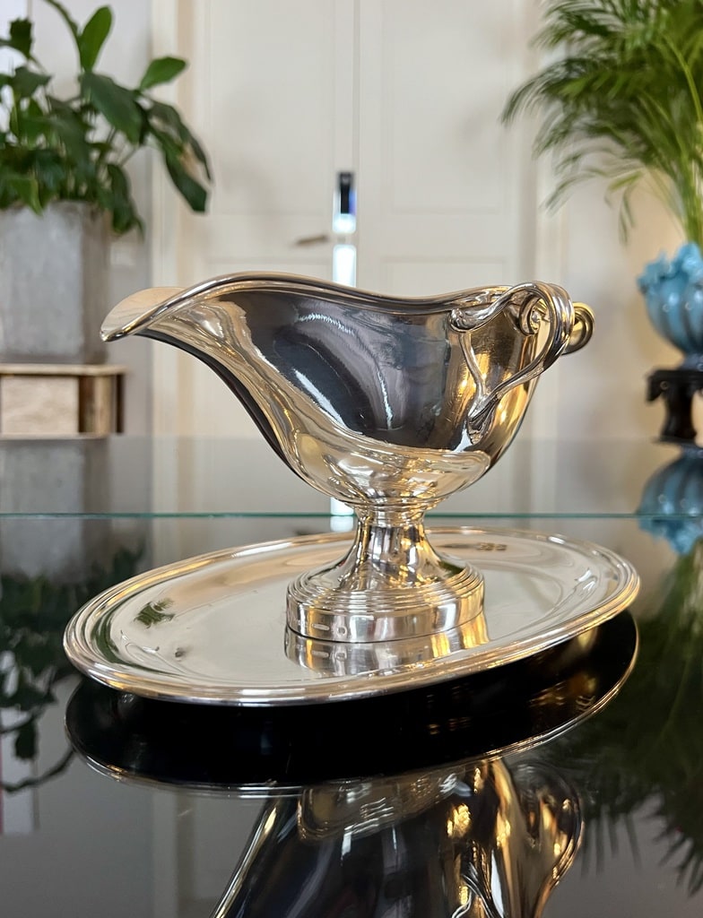 sauciere-en-metal-argente-orfevre-charles-christofle-vaisselle-ancienne-epoque-19e-siecle-antiquaire