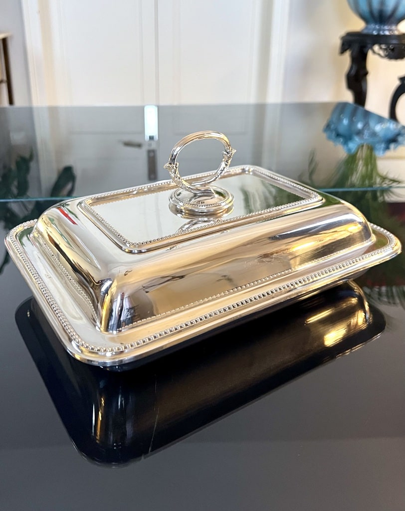 plats-de-service-couvercle-piece-de-forme-metal-argente-brocante-vintage-art-de-la-table