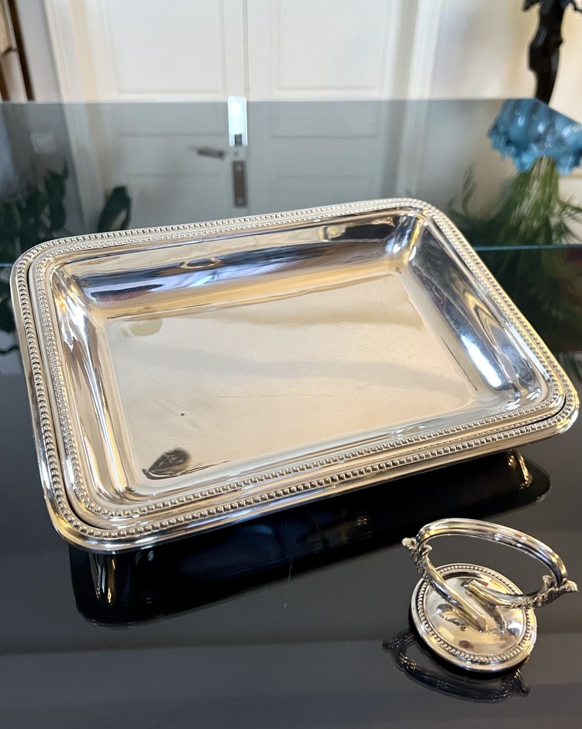 plats-de-service-gigogne-metal-argente-poignee-amovible-art-de-la-table-20e-siecle-brocante