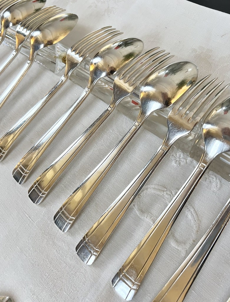 couverts-a-dessert-anciens-menagere-art-deco-orfevre-argental-antiquitaire-art-de-la-table