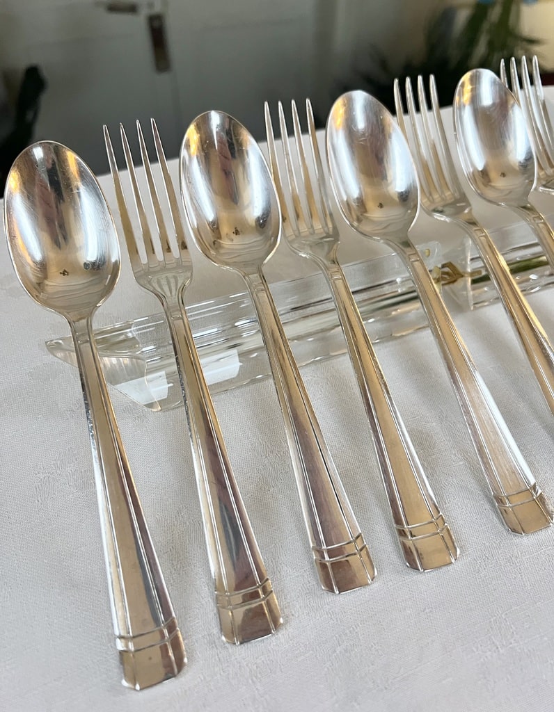 service-de-couverts-anciens-metal-argente-epoque-art-deco-argental-antiqutes-vaisselle-ancienne