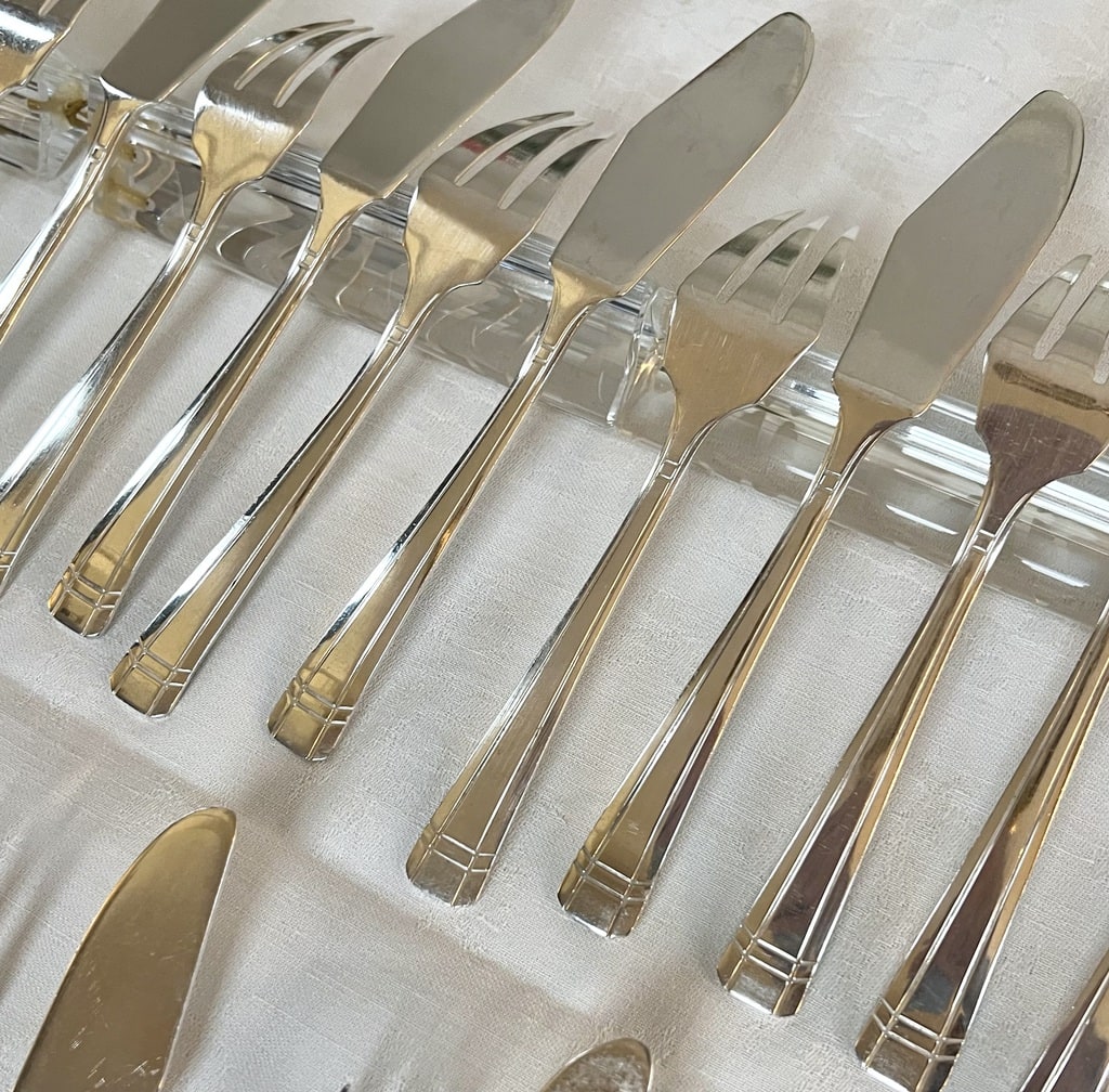 menagere-art-deco-couverts-a-poisson-argental-vaisselle-metal-argente-antiquites-brocante