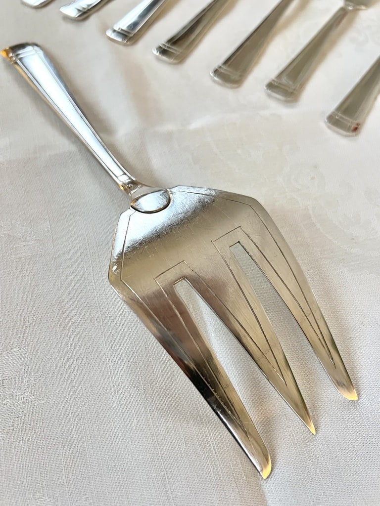 fourchette-de-service-poisson-metal-argente-vaisselle-ancienne-antiquites-brocante-en-ligne