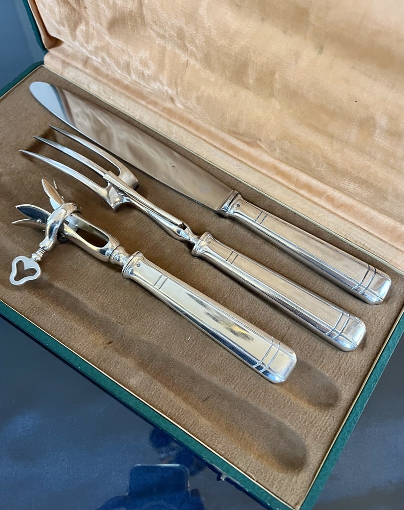 couverts-de-service-ancien-en-metal-argente-loges-dans-leur-coffret-art-de-la-table-vaisselle-brocante