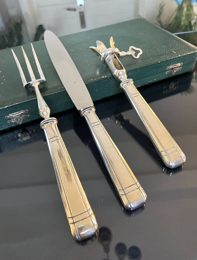 fourchette-et-couteau-a-viande-manche-a-gigot-decoupe-viande-couverts-anciens-antiquites-brocante
