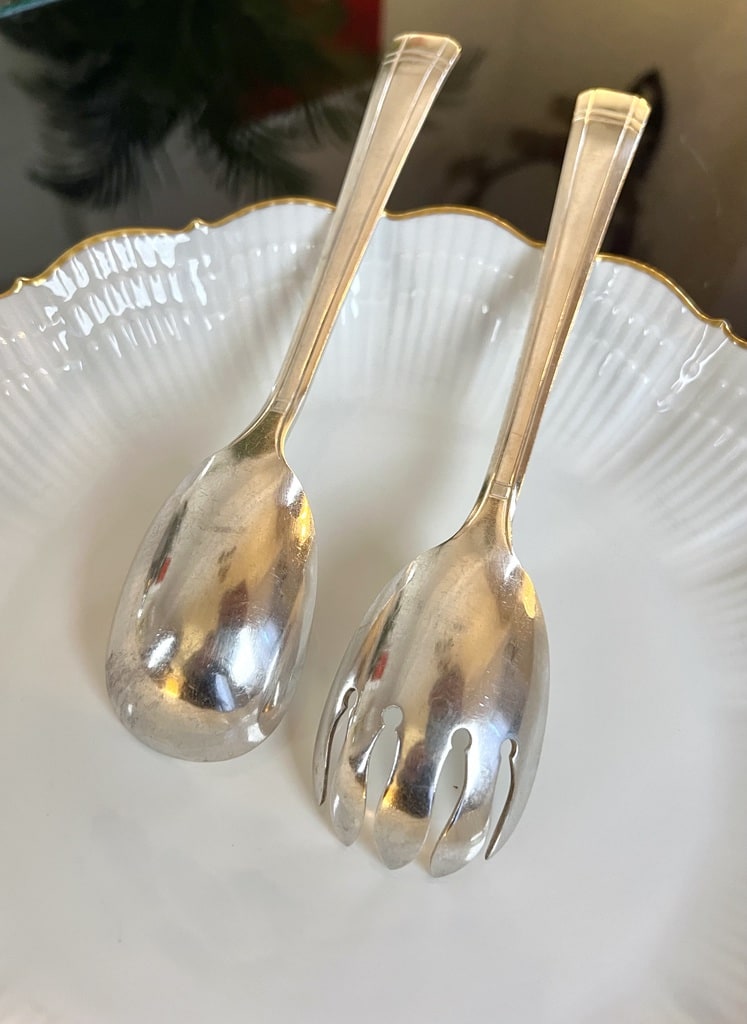 couverts-de-service-salade-metal-argente-menagere-art-deco-vaisselle-vintage-brocante-en-ligne