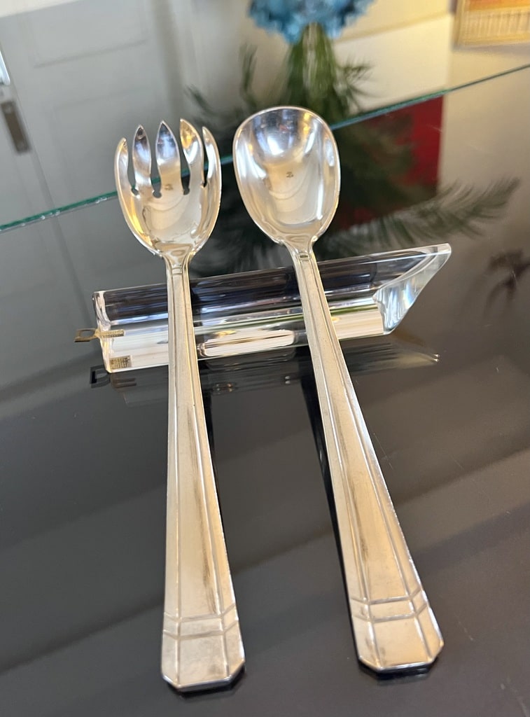 cuilleres-de-service-anciennes-metal-argente-epoque-art-deco-vaisselle-moderne-brocante-en-ligne