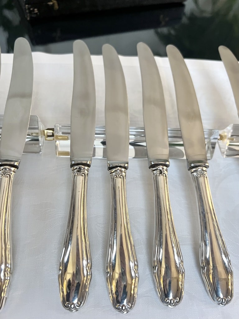couteaux-de-table-manche-argent-fourre-lame-inox-coffret-de-service-brocante-antiquites