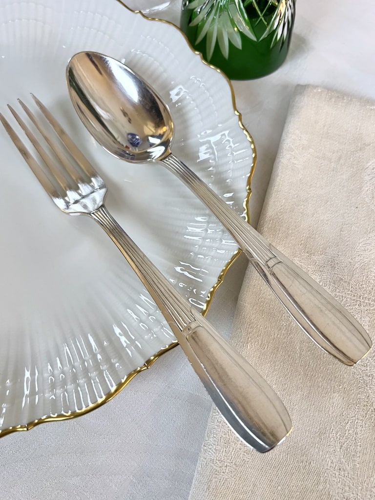 couverts-anciens-en-metal-blanc-aflenide-style-art-deco-fourchette-cuillere-a-potage-menagere-vintage-brocante-antiquites