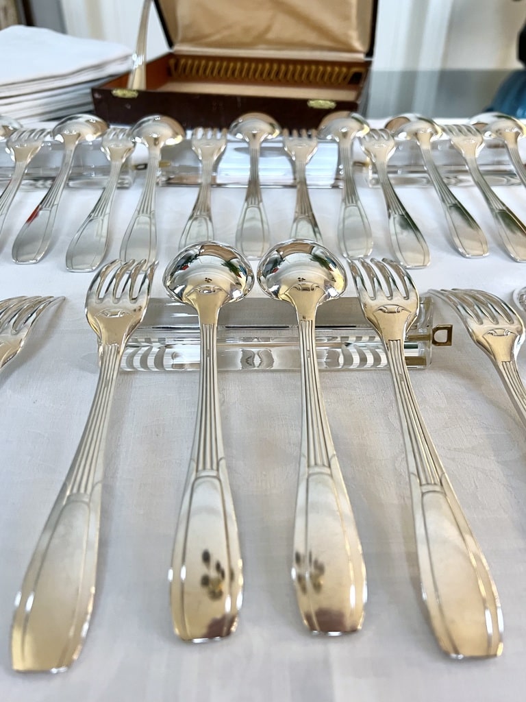 couverts-en-metal-blanc-alfenide-menagere-ancienne-art-de-la-table-vaisselle-art-deco-brocante-antiquites