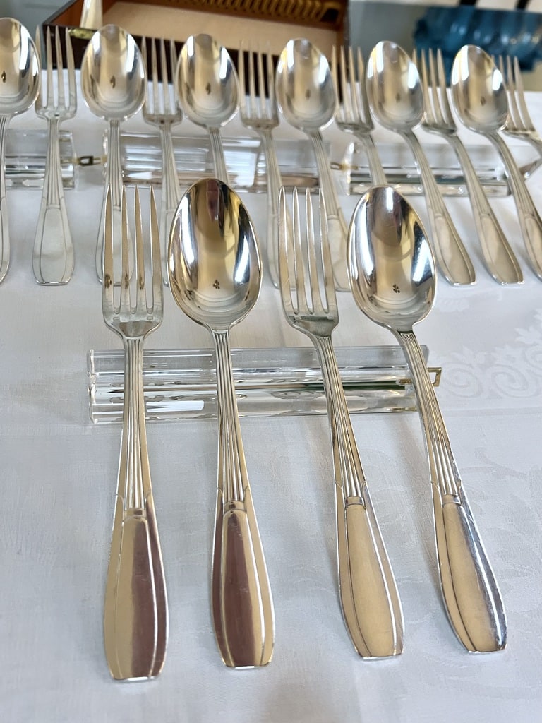 Coffret cuiller et fourchette anciennes en métal blanc 20 g | UK