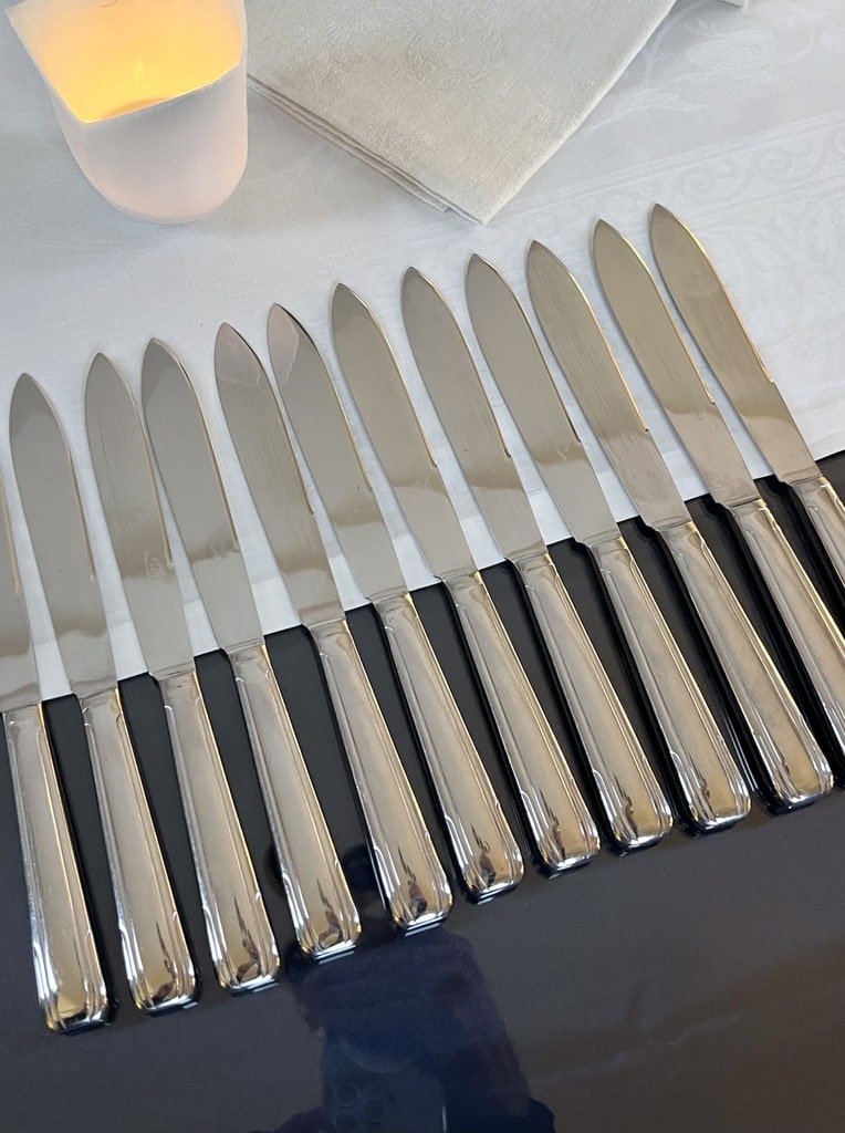 12-couteaux-inox-vaisselle-vintage-couverts-de-table-style-moderne-brocante-art-de-la-table