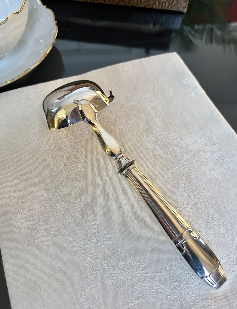 cuillere-de-service-en-metal-argente-epoque-art-deco-vaisselle-vintage-couverts-anciens-brocante-antiquites