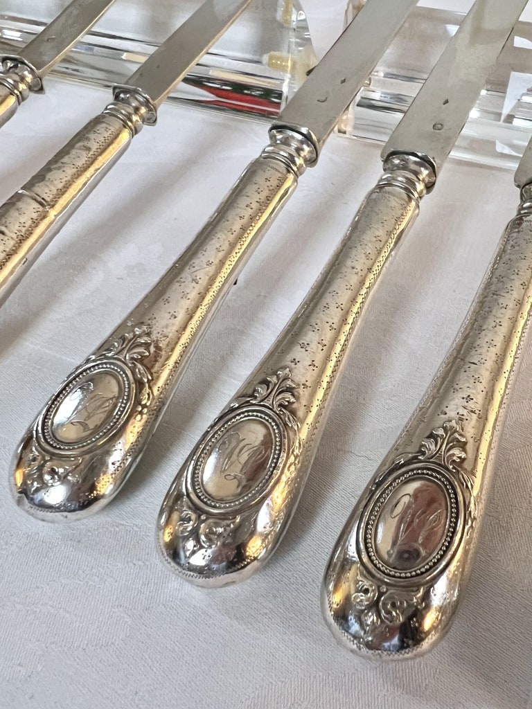 couteaux-entremets-manche-et-lame-en-argent-poincon-minerve-argenterie-ancienne-couverts-debut-20e-siecle-brocante
