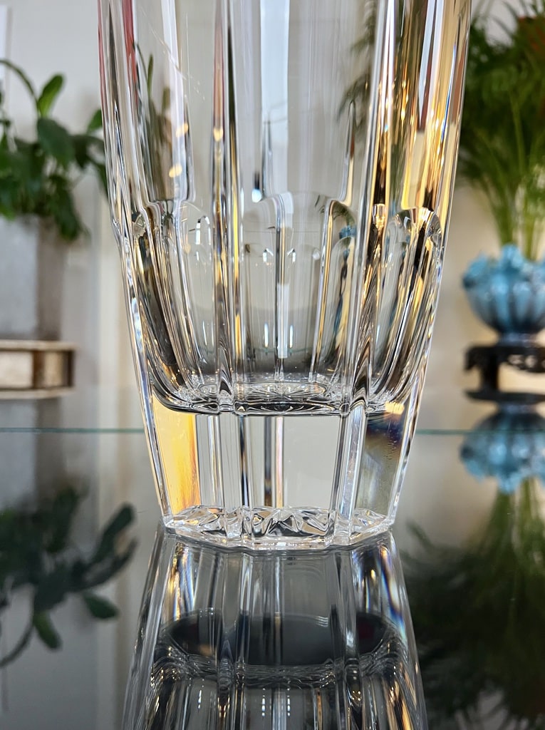 vase-vintage-en-cristal-20-e-siecle-taille-cotes-plates-brocante-antiquaire-decoration-20e-siecle