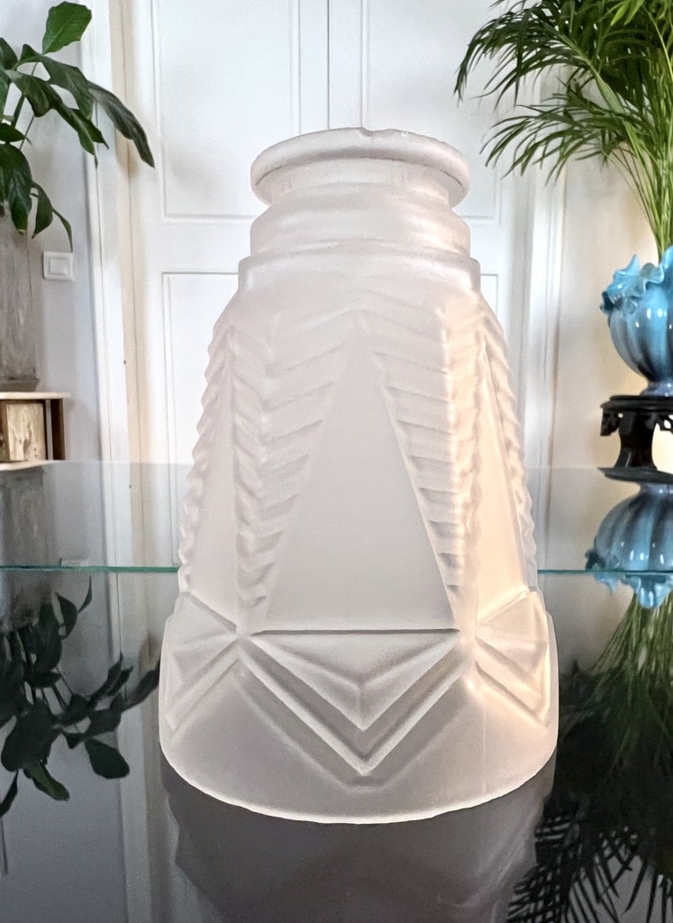 tulipes-art-deco-verre-depoli-luminaire-ancien-brocante