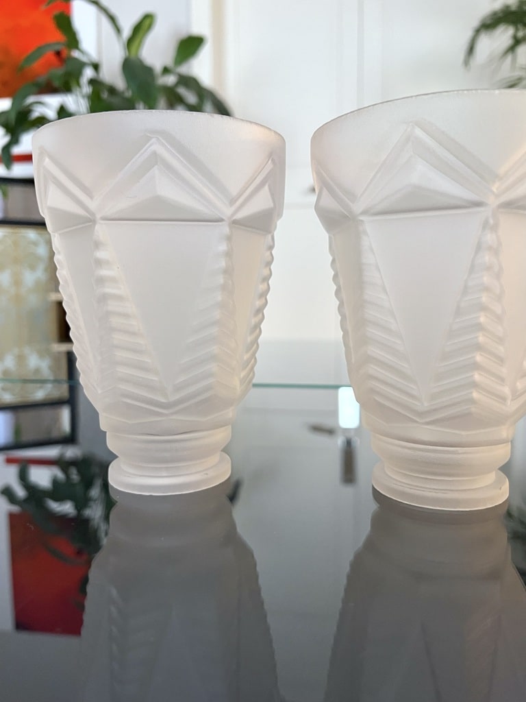 tulipes-pour-luminaire-art-deco-verre-moule-presse-depoli-brocante-vintage-antiquites