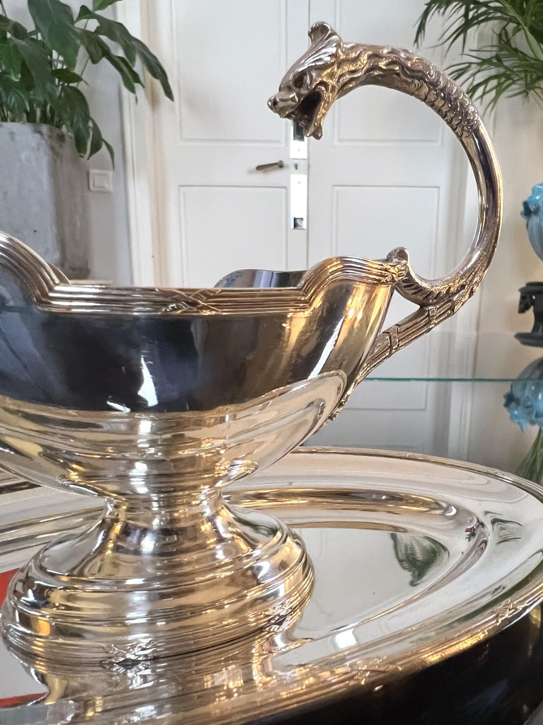 argenterie-ancienne-sauciere-metal-argente-tete-de-chimere-plateau-monogrammes-brocante-antiquites