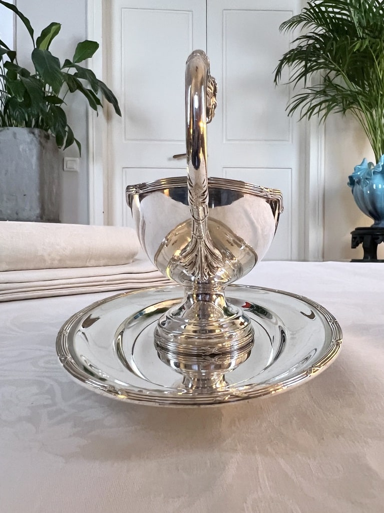 sauciere-a-plateau-roux-marquiand-metal-argente-monogrammes-art-de-la-table-antiquites-brocante