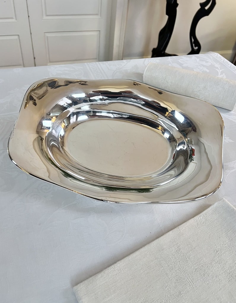 corbeille-a-pain-metal-argente-christofle-vaisselle-vintage-20e-siecle-brocante-antiquites-art-de-la-table