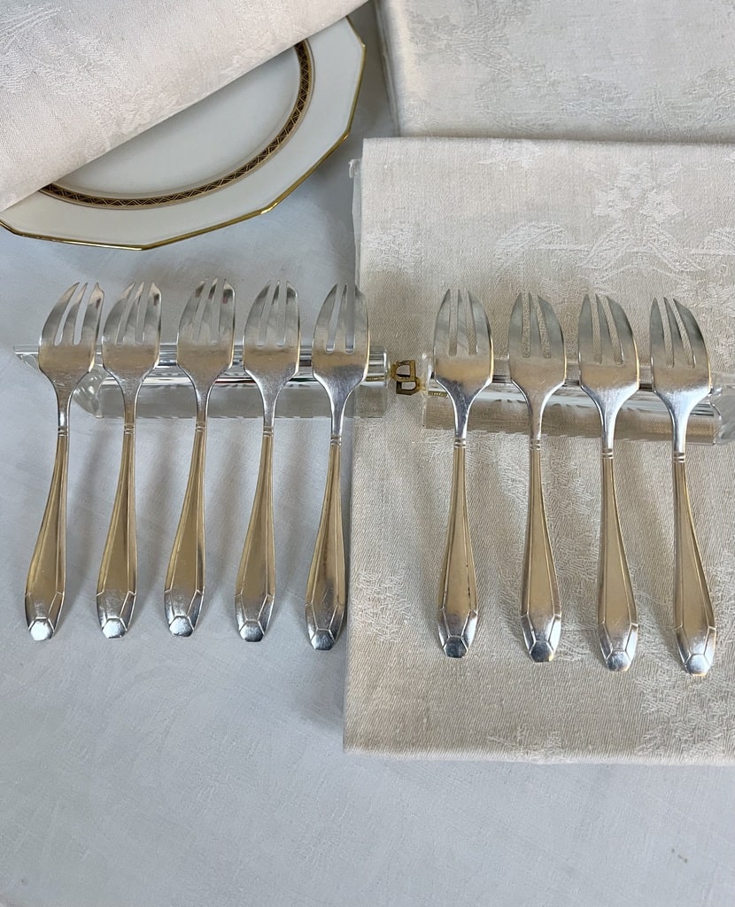 couverts-art-deco-metal-argente-dessert-fourchettes-vaisselle-ancienne-menagere-brocante-antiquites