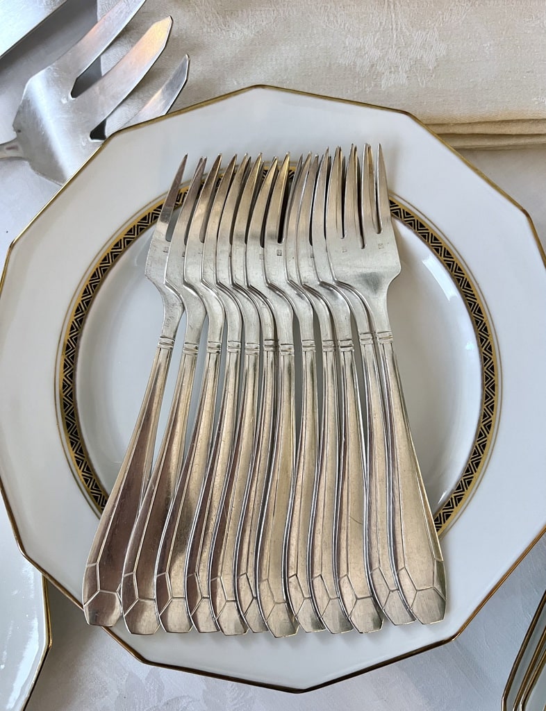 fourchettes-a-poisson-metal-argente-style-art-deco-epoque-1930-argenterie-ancienne-brocante-antiquites