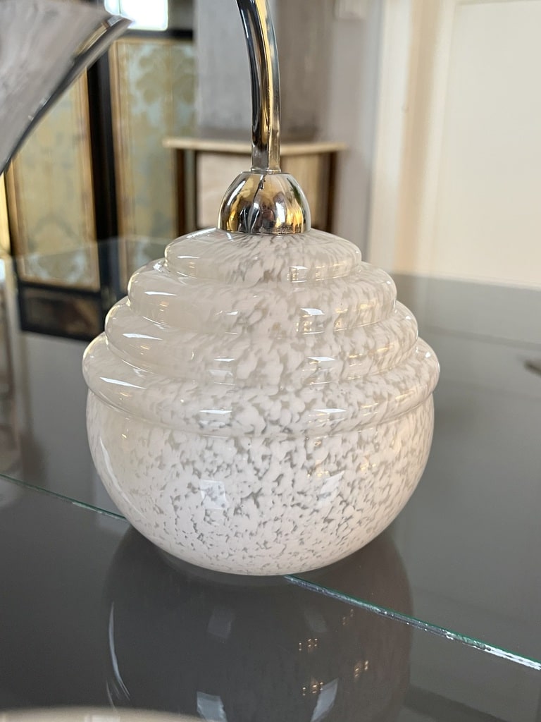 globe-pour-luminaire-ancien-verre-clichy-blanc-lustre-suspension-brocante-antiquites-decoration-interieure