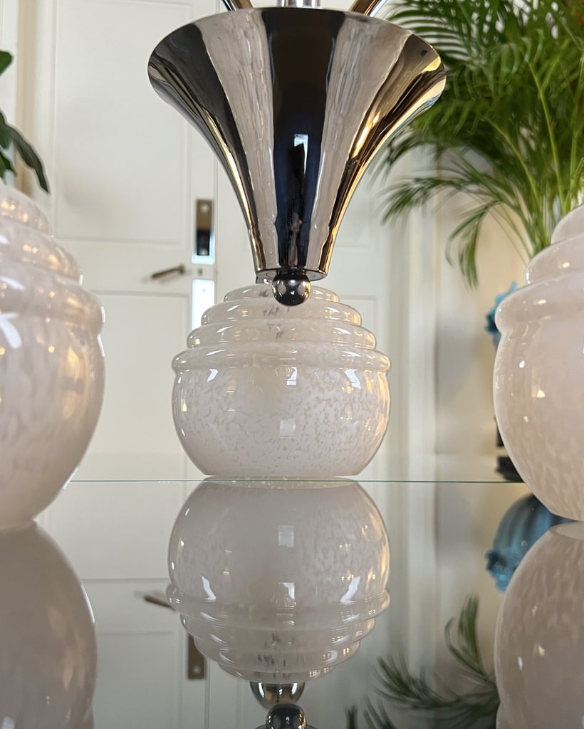 lustre-vintage-20e-siecle-metal-chrome-verre-clichy-blanc-globes-luminaire-ancien-lampe-design-brocante-antiquites