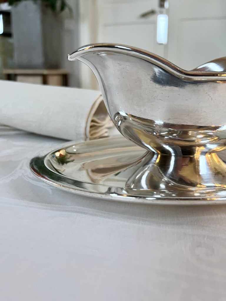 sauciere-metal-argente-christofle-20e-siecle-vintage-art-de-la-table-brocante-antiquites