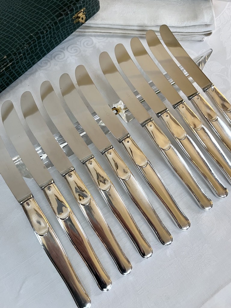 11-couteaux-anciens-metal-argente-art-de-la-table-vintage-brocante-vaisselle