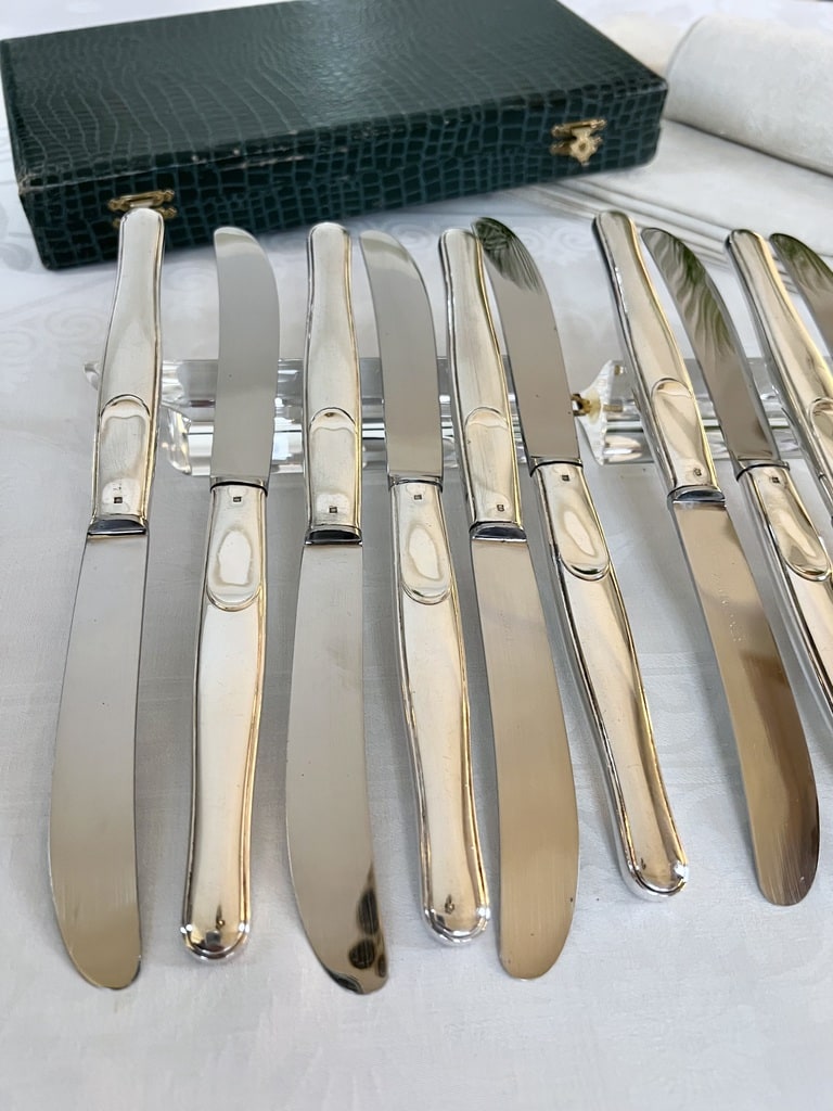 6 COUTEAUX A entremet en métal argenté modèle art dèco EUR 35,00