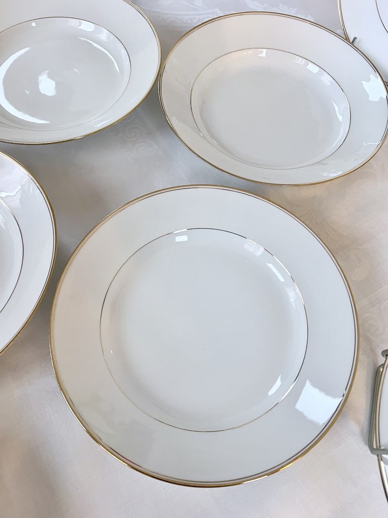 assiettes-a-potage-vaisselle-ancienne-porcelaine-limoges-brocante-art-de-la-table