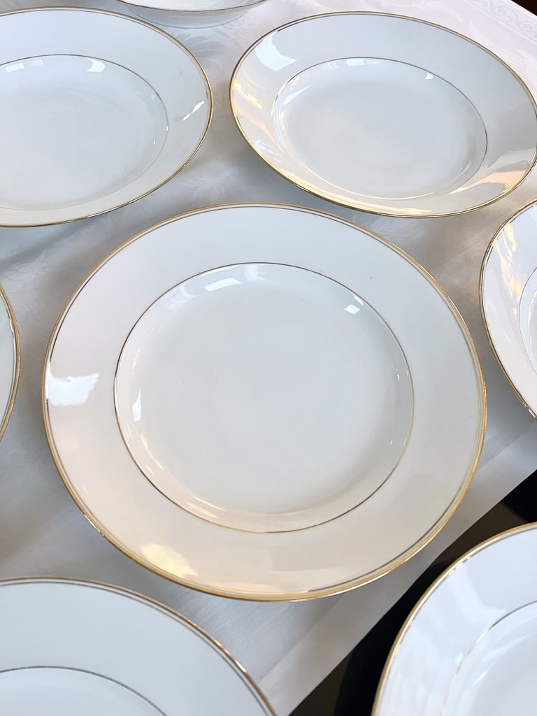 assiettes-creuses-porcelaine-limoges-vaisselle-ancienne-service-de-table-brocante-antiquites