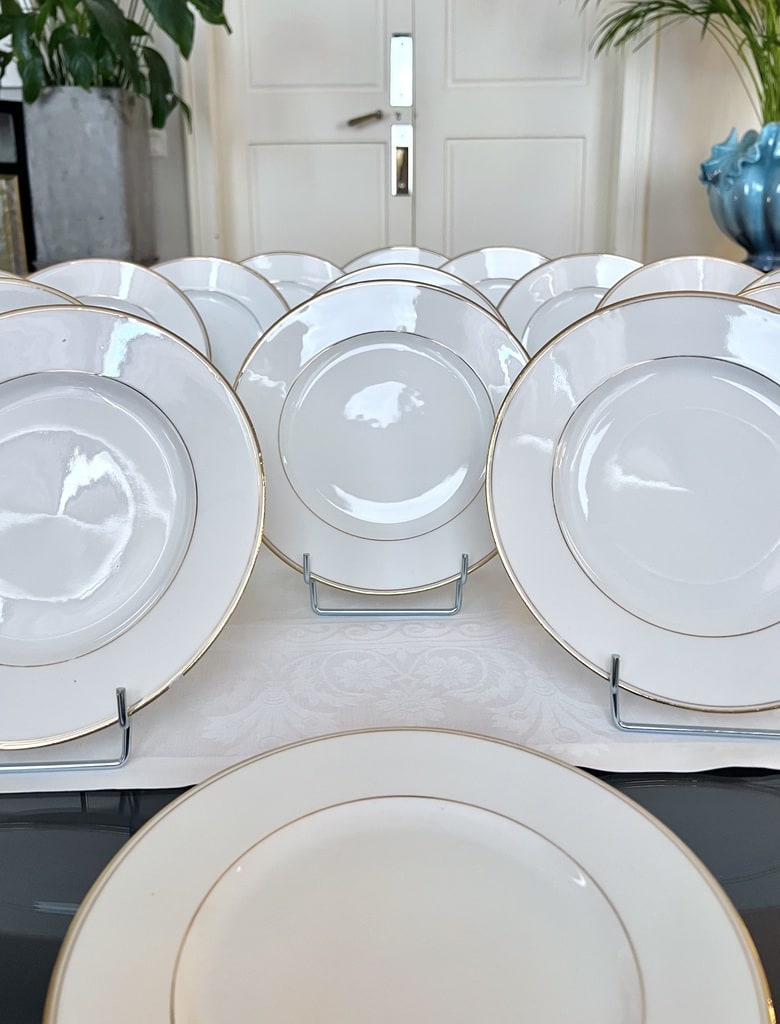 assiettes-a-dessert-porcelaine-de-limoges-20e-siecle-vaisselle-blanche-antiquites-brocante-en-ligne