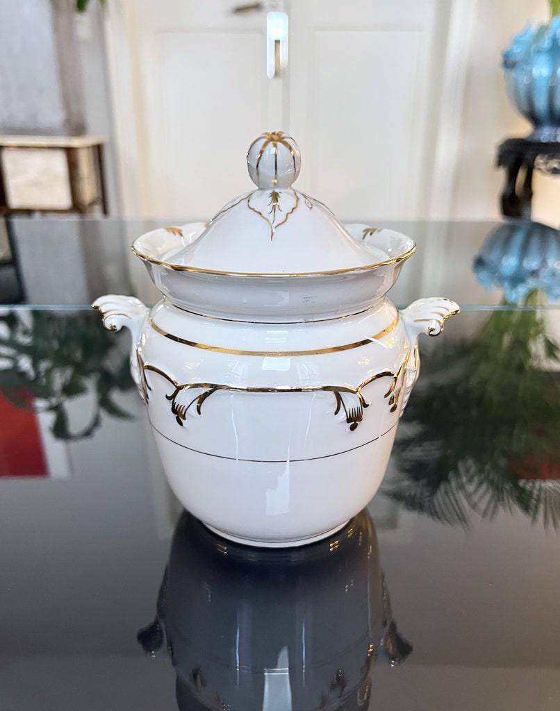 sucrier-porcelaine-vieux-paris-blanc-dore-or-fin-couvercle-fretel-vaisselle-19e-siecle-cafe-the-brocante