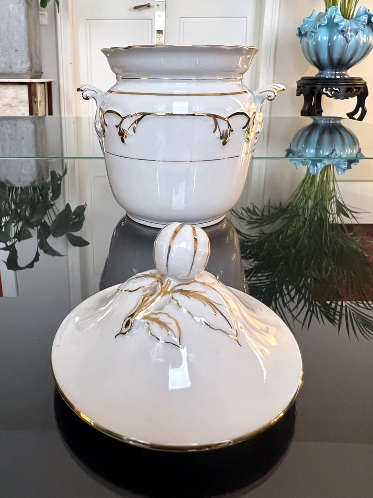 sucrier-ancien-en-porcelaine-style-vieux-paris-19e-siecle-couvercle-fretel-service-the-cafe-art-de-la-table-antiquaire-brocante