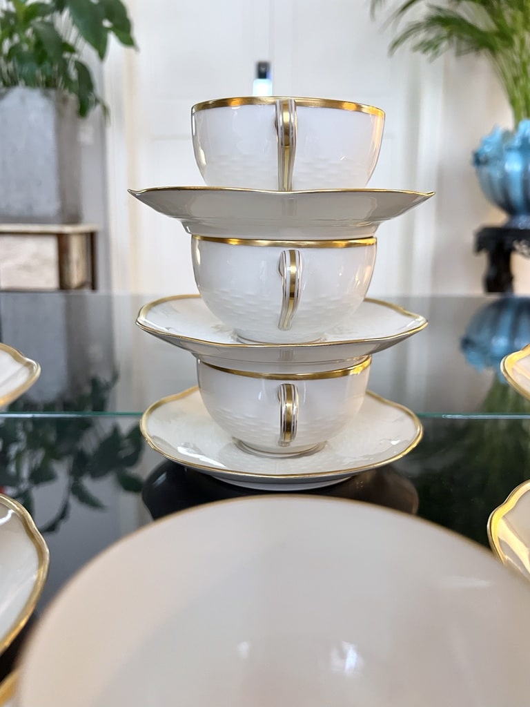 tasses-a-the-cafe-porcelaine-rouard-sous-tasses-art-de-la-table-art-deco-brocante