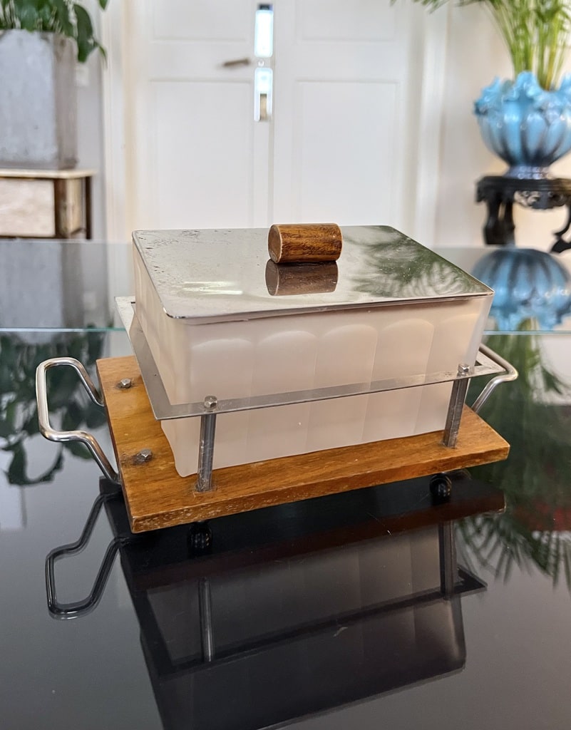 biscuitier-boite-a-gateaux-art-deco-verre-depoli-plateau-bois-couvercle-metal-accessoire-cuisine-vintage-brocante-en-ligne