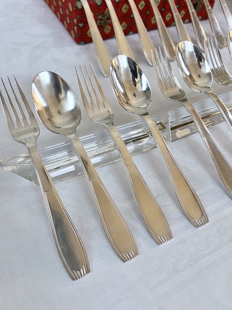 couverts-entremets-christofle-style-art-deco-alfenide-metal-blanc-vaisselle-ancienne-brocante