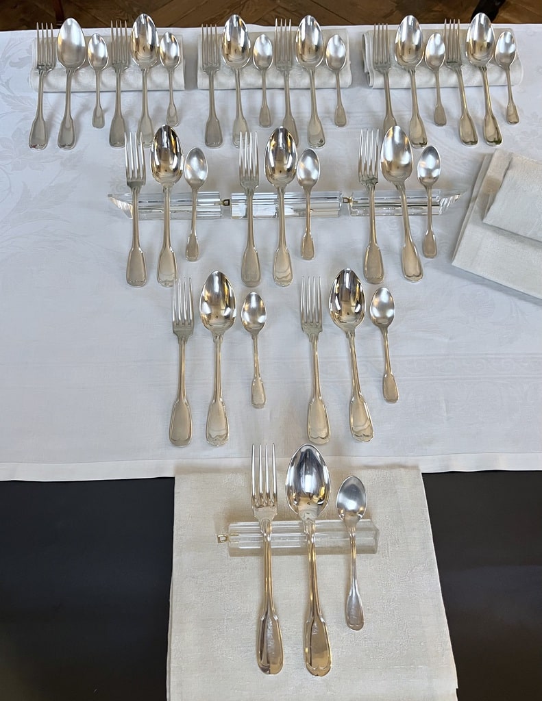 menagere-argental-couverts-metal-argente-vaisselle-art-deco-brocante-antiquaire-vaisselle-ancienne