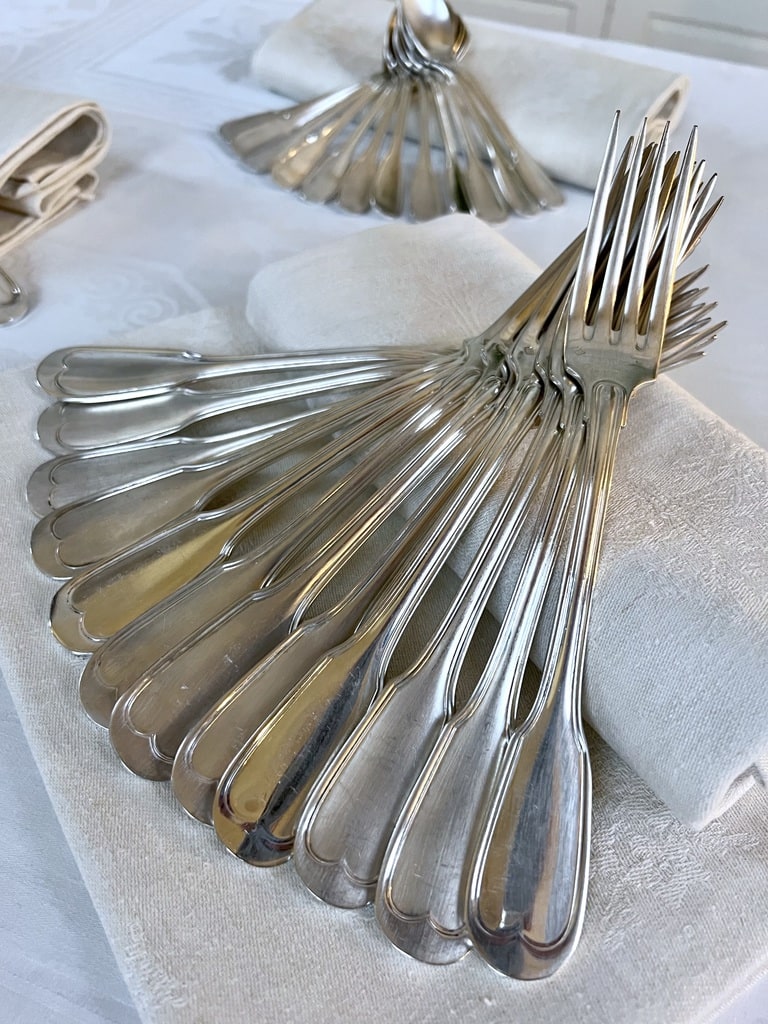 menagere-ancienne-couverts-art-deco-metal-argente-orfevre-argental-vaisselle-art-de-la-table-brocante-antiquaire