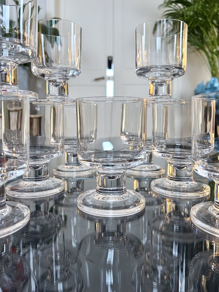 verres-a-pied-en-cristal-service-de-table-eau-vin-brocante-antiquites-vaisselle-20e-siecle