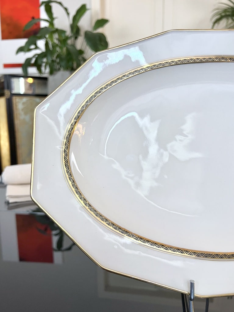 plat-de-service-art-deco-porcelaine-lanternier-limoges-epoque-art-deco-1930-vaisselle-blanche-moderne-antiquaire-brocante-art-de-la-table