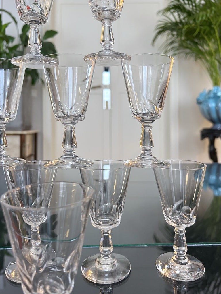 service-cristal-ancien-verres-vin-blanc-souffle-taille-antiquaire-19e-siecle-art-de-la-table