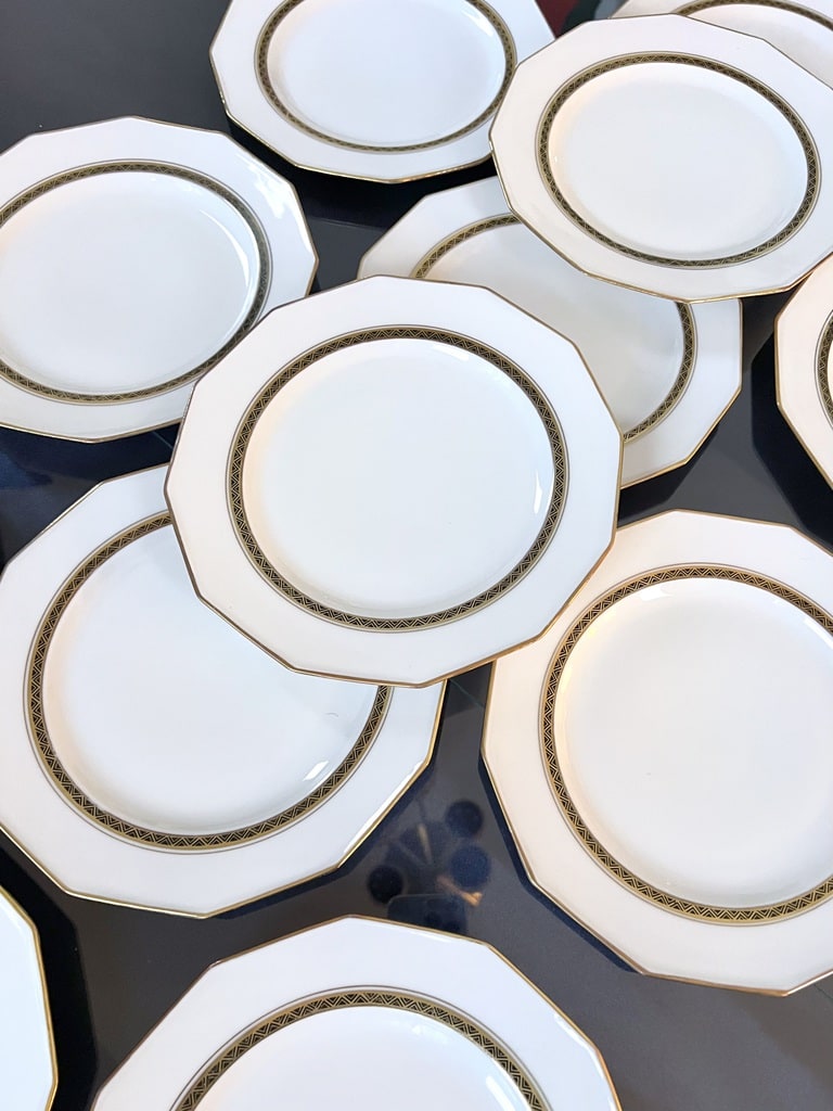 assiettes-a-dessert-art-deco-porcelaine-limoges-lanterner-vaisselle-ancienne-blanc-or-fin-brocante-antiquaire-service-de-table-menagere