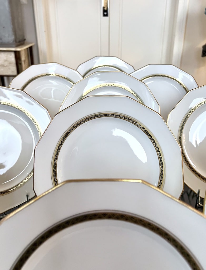 assiettes-a-dessert-ancienne-vaisselle-blanche-porcelaine-limoges-lanternier-epoque-art-deco-brocante-antiquaire