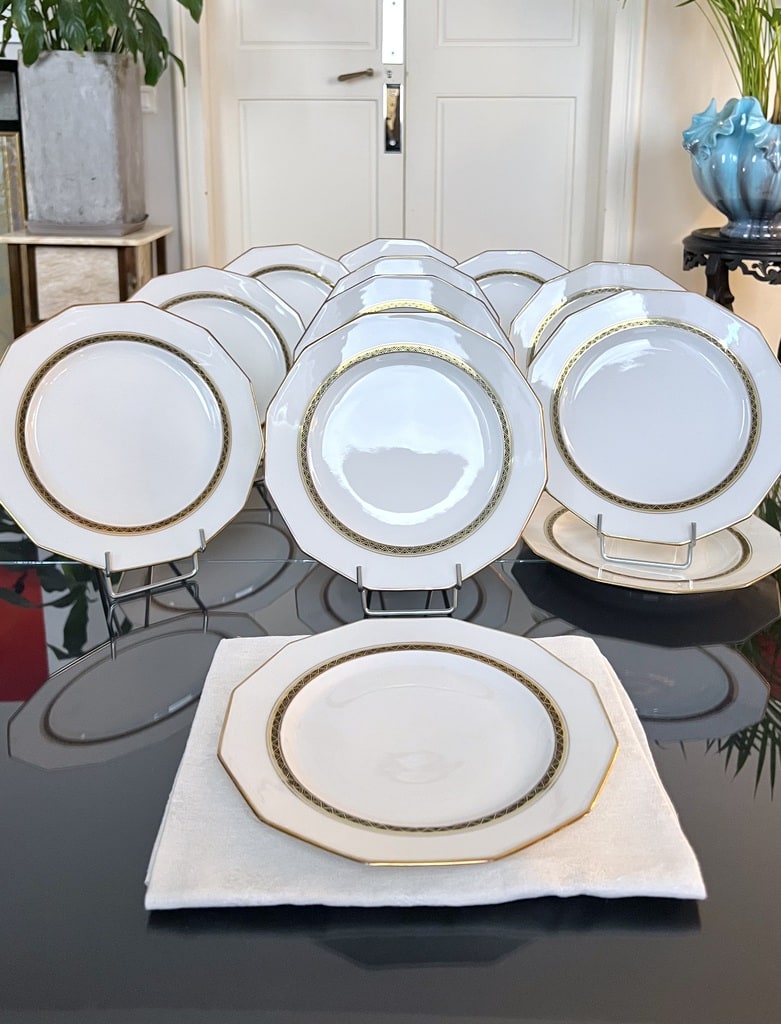 service-assiettes-dessert-porcelaine-limoges-lanternier-art-de-la-table-ancien-brocante-antiquaire-vaisselle-blanche