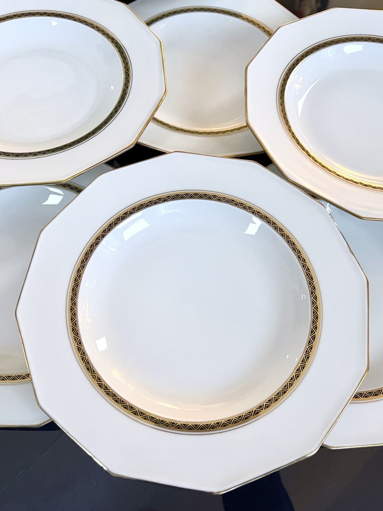 assiettes-anciennes-porcelaine-limoges-lanternier-vaisselle-art-deco-moderne-filet-or-fin-brocante-art-de-la-table-antiquaire