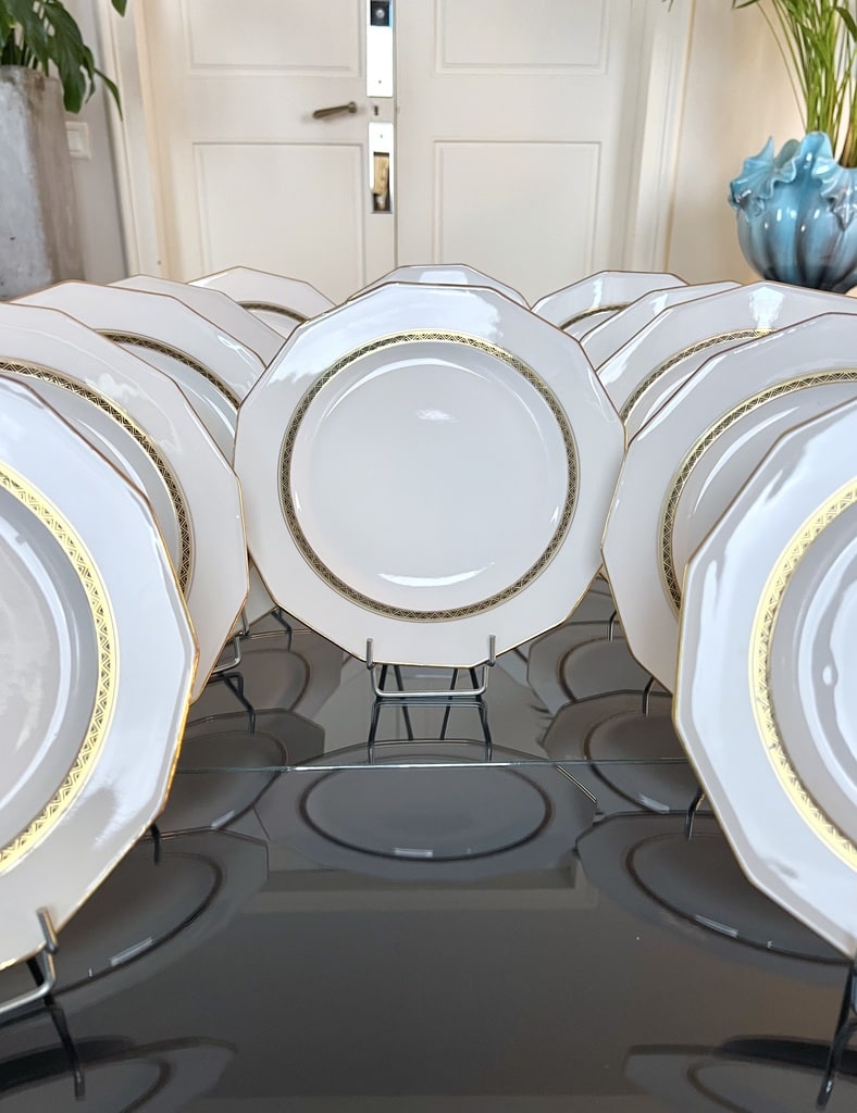 assiettes-plates-porcelaine-limoges-lanternier-brocante-antiquaire-art-de-la-table-style-art-deco-vaisselle-moderne
